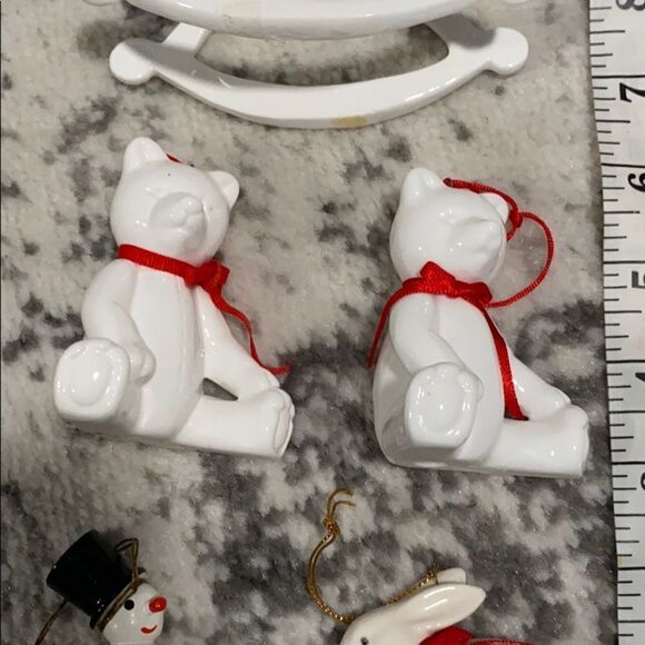 VTG white porcelain ornaments with wood snow man - Picture 3 of 7